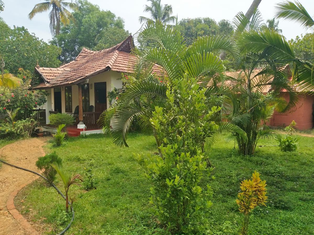 Pozhiyoram Ayurveda Beach Resort Alappuzha Dış mekan fotoğraf